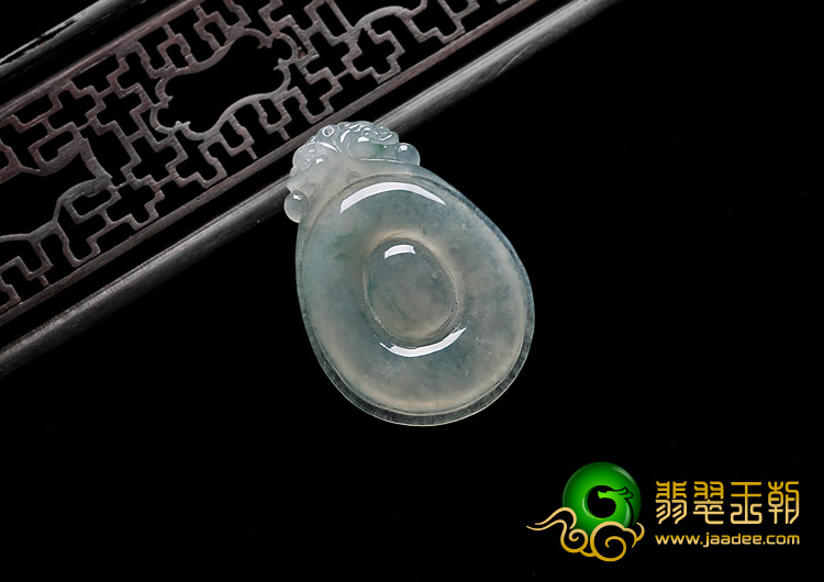 冰种飘花缅甸翡翠A货双龙如意挂件