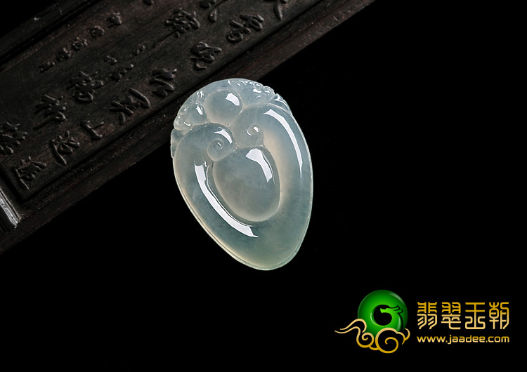 冰种淡晴水缅甸翡翠A货双龙如意挂件