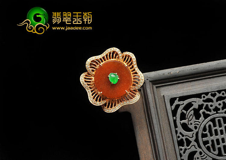 （超值推荐）冰种红翡缅甸翡翠A货镶玫瑰金平安扣戒指（真钻）