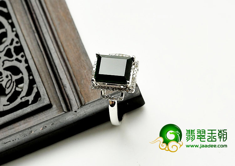 玻璃种墨翠缅甸翡翠A货镶白金戒指（真钻）