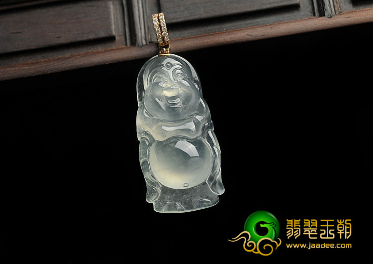 冰玻种缅甸翡翠A货站佛挂件