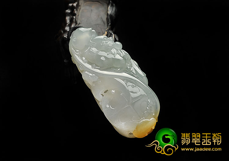 冰种淡晴水带黄翡缅甸翡翠A货事事如意挂件