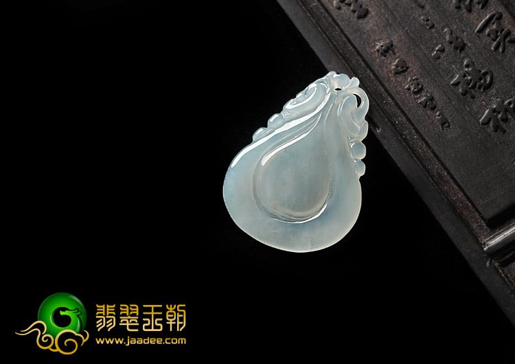 冰玻种晴水缅甸翡翠A货双龙如意挂件