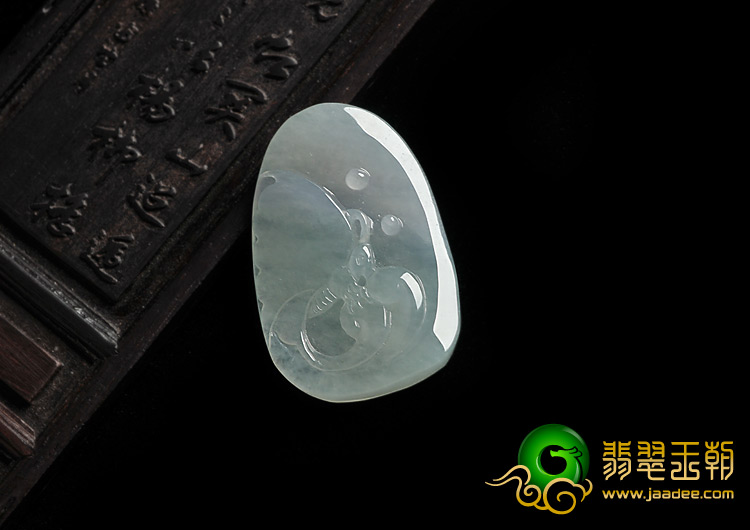 冰种晴水缅甸翡翠A货蝴蝶挂件