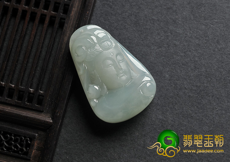 糯冰种晴水缅甸翡翠A货观音头挂件