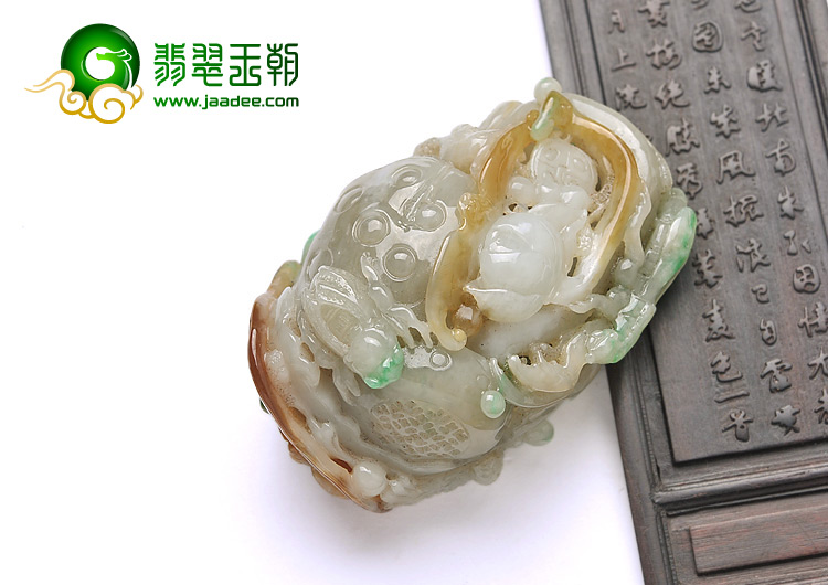 糯冰种多彩缅甸翡翠A货蝉螂捕蝉手玩件