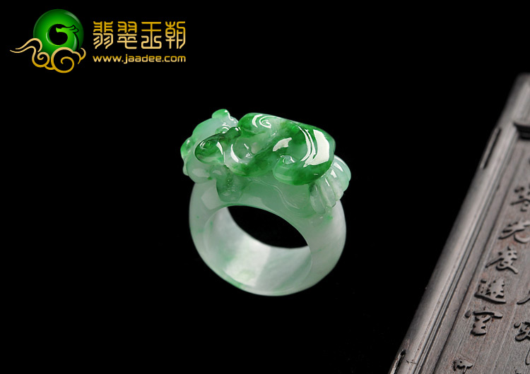 糯冰种飘翠缅甸翡翠A货貔貅指环