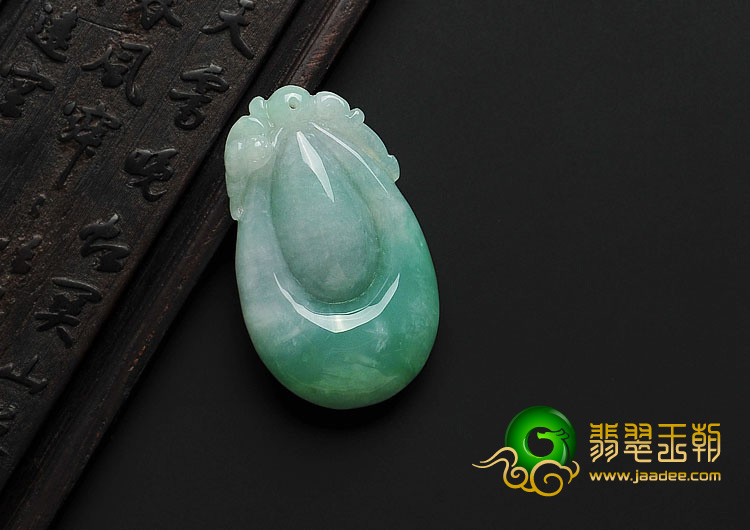 糯冰种晴水缅甸翡翠A货双龙如意挂件