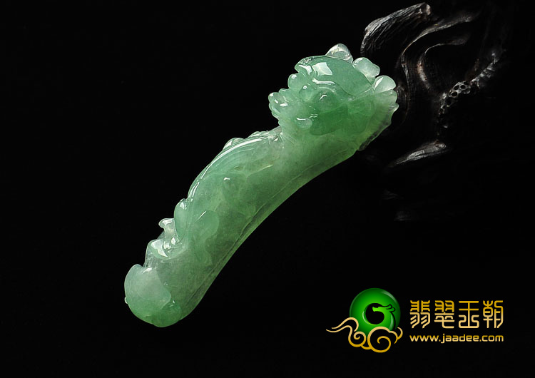 冰种晴水缅甸翡翠A货龙钩挂件