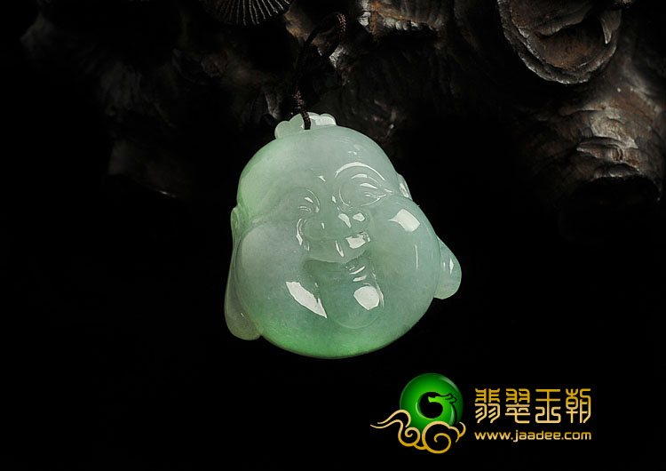 糯冰种豆色缅甸翡翠A货佛头挂件