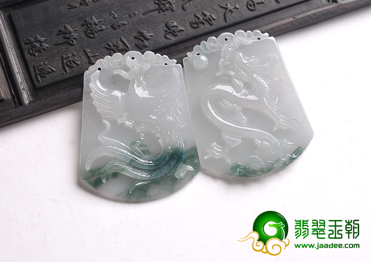 糯冰种飘花缅甸翡翠A货龙凤牌挂件（一对）