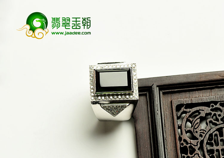 冰玻种墨翠缅甸翡翠A货镶银墨翠戒指（水钻）