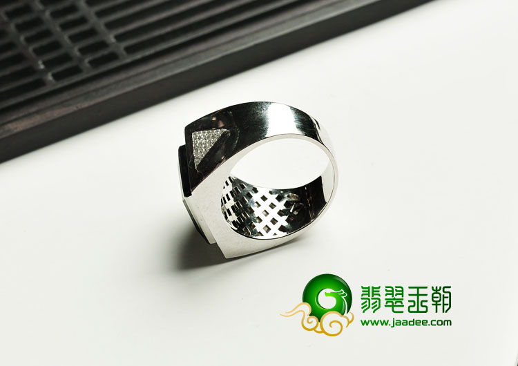https://jdimg.jaadee.net//images/201208/goods_img/17806_P_1345145486886.jpg