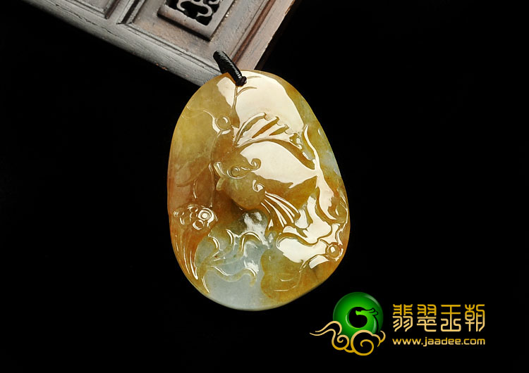 糯冰种黄翡飘花缅甸翡翠A货年年有余挂件