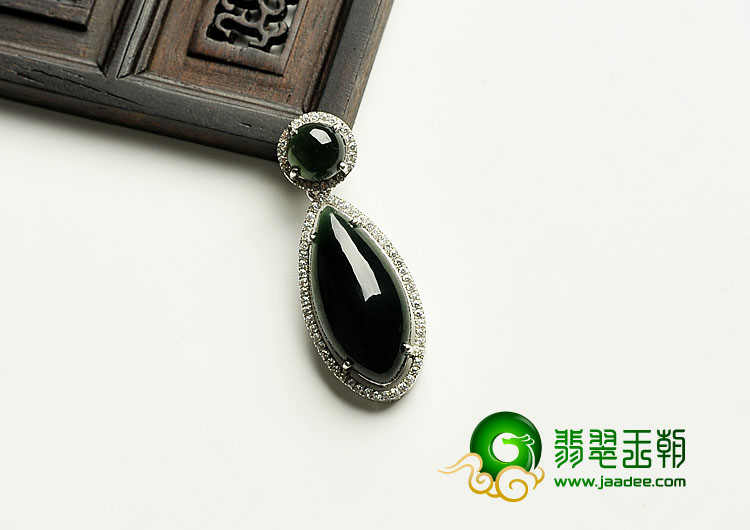 冰种墨翠缅甸翡翠A货镶银胸坠（水钻）