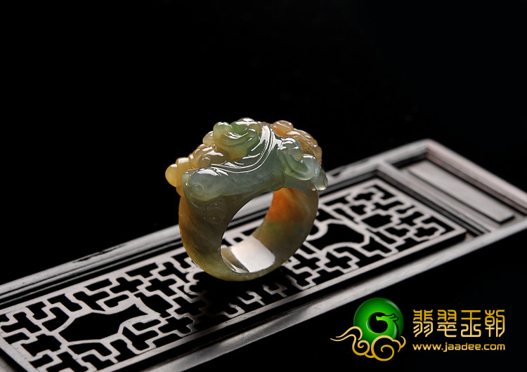 糯冰种多彩缅甸翡翠A货指环