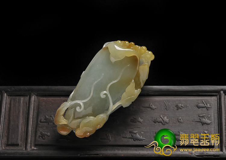 糯冰种晴水黄翡缅甸翡翠A货玉兰花挂件
