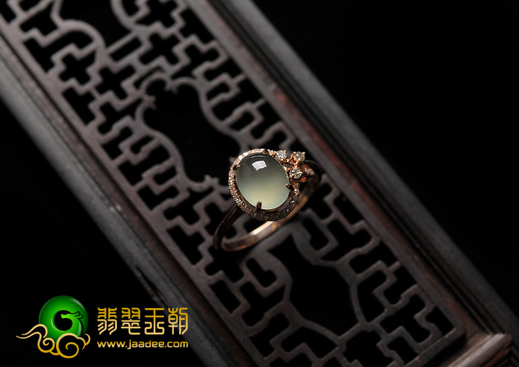 冰玻种晴水缅甸翡翠A货镶玫瑰金戒指（真钻）
