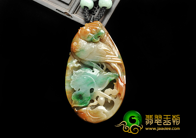 糯冰种多彩缅甸翡翠A货英明神武挂件