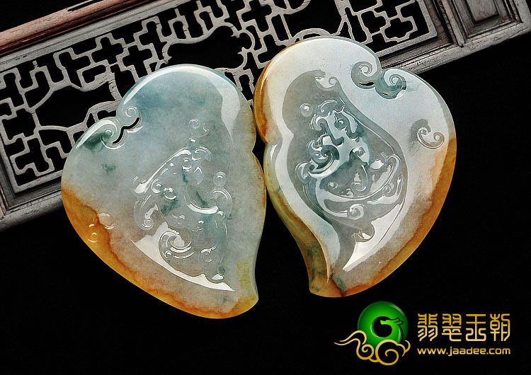 糯冰种褐黄翡飘花缅甸翡翠A货仿古龙牌挂件（一对）