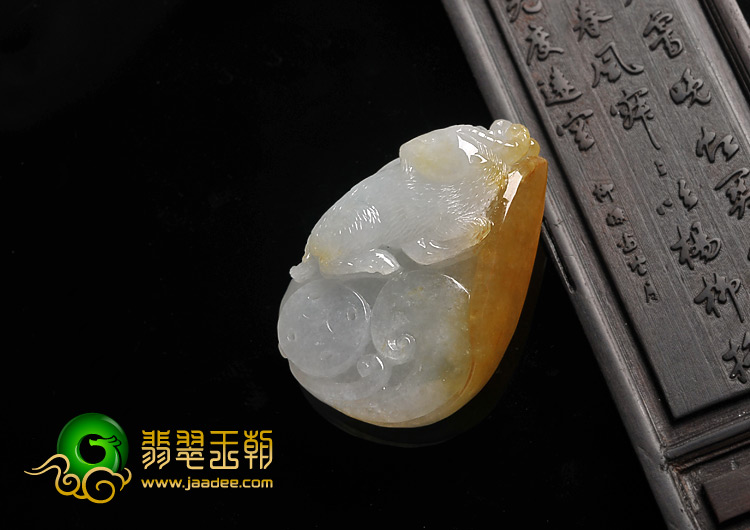 糯冰种晴水黄翡缅甸翡翠A货洋洋得意挂件