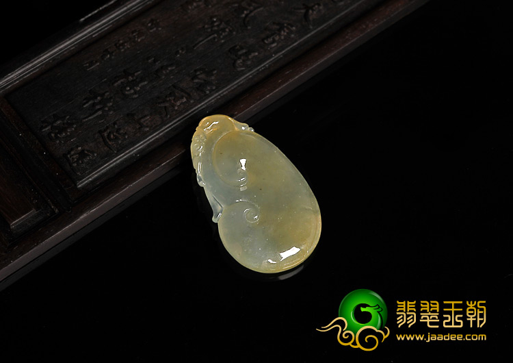 冰种黄翡晴水缅甸翡翠A货如意挂件