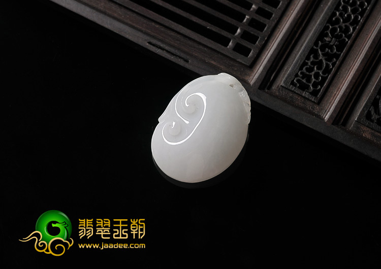 糯冰种白色缅甸翡翠A货如意挂件