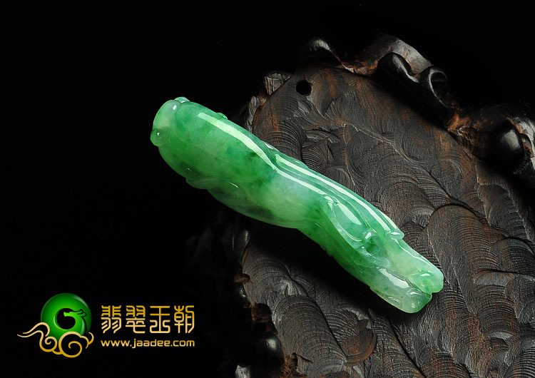 糯冰种飘绿花缅甸翡翠A货人生如意挂件