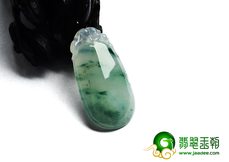 糯冰种飘花缅甸翡翠A货福瓜挂件