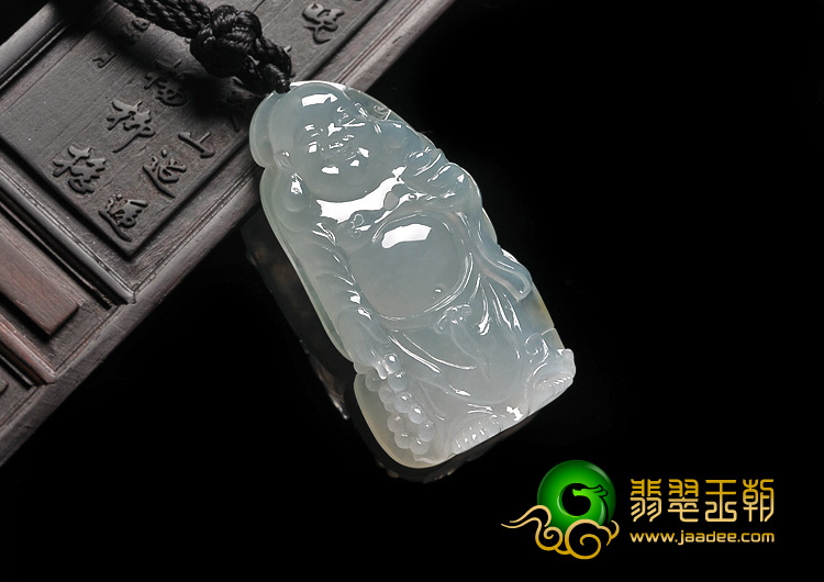 冰种淡晴水缅甸翡翠A货站佛挂件