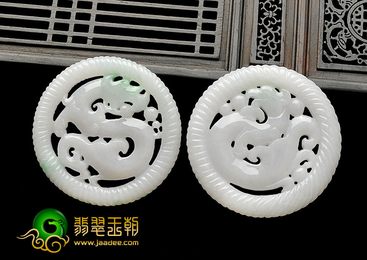 糯冰种白底青缅甸翡翠A货龙凤圆牌挂件（一对）