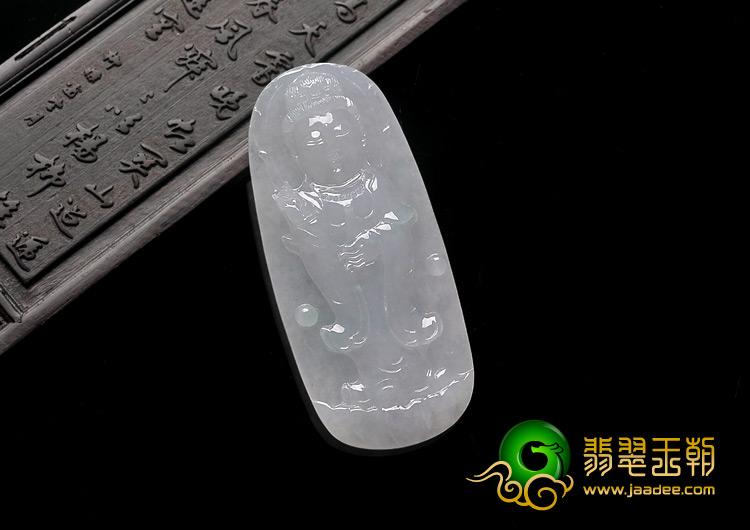 糯冰种淡晴水略飘翠缅甸翡翠A货站观音挂件