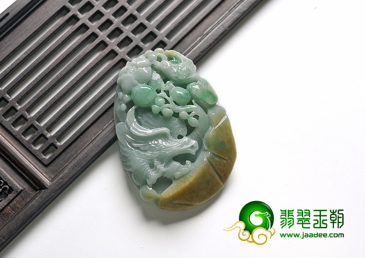 细糯种黄加绿缅甸翡翠A货大展鸿图挂件
