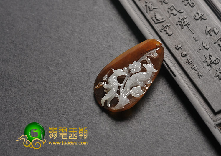 糯冰种褐红翡缅甸翡翠A货喜上眉梢挂件