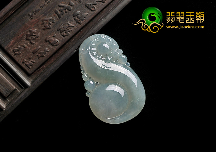 糯冰种晴水缅甸翡翠A货随性如意挂件