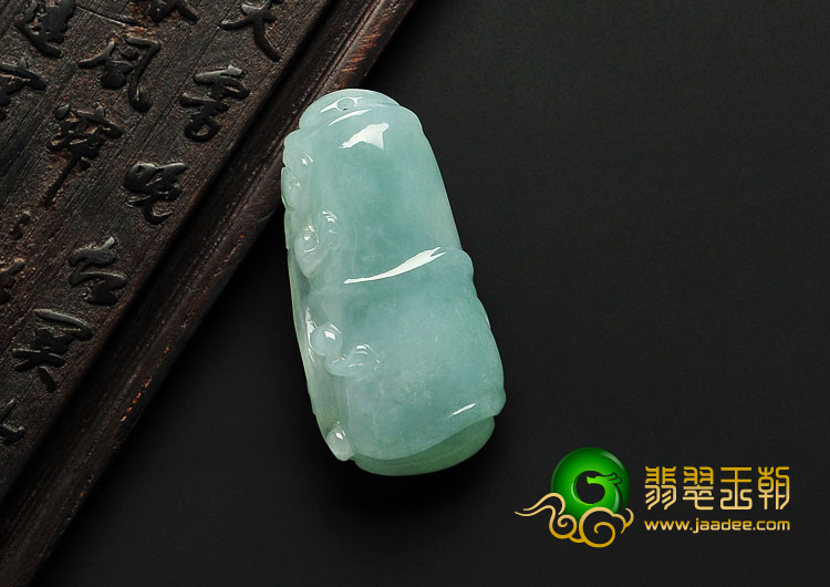 糯冰种晴水缅甸翡翠A货节节高挂件