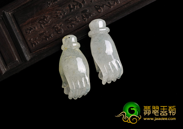 糯冰种淡晴水缅甸翡翠A货佛手挂件（一对）