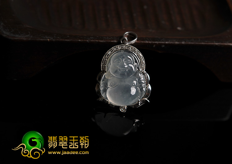 冰玻种缅甸翡翠A货镶白金玉佛胸坠（真钻）