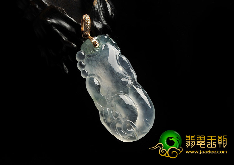 冰玻种略飘花缅甸翡翠A货镶玫瑰金扣如意挂件（真钻）