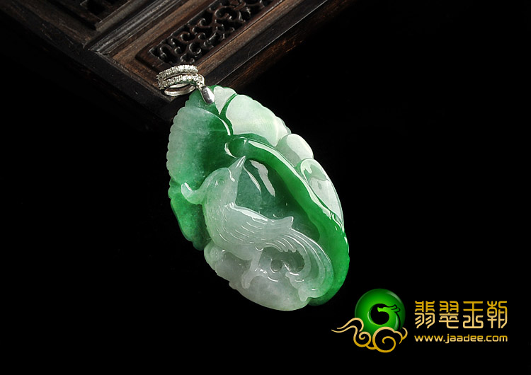 糯冰种飘阳绿缅甸翡翠A货鸟语花香挂件