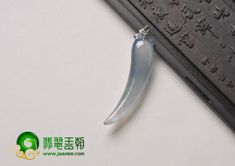冰种紫罗兰缅甸翡翠A货辣椒挂件