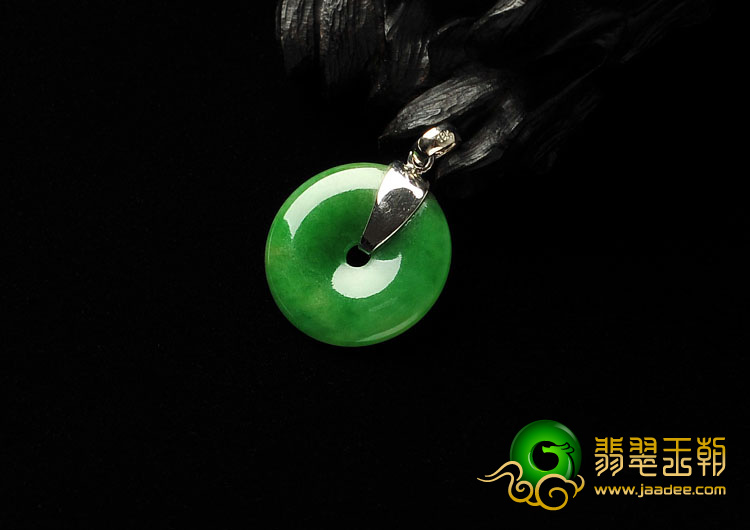 糯冰种翠色满绿缅甸翡翠A货镶白金平安扣胸坠