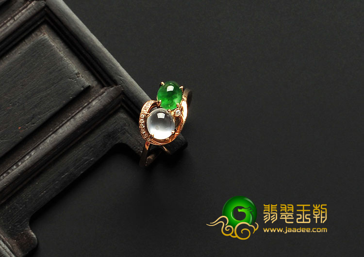 玻璃种.冰玻种阳绿缅甸翡翠A货镶玫瑰金戒指（真钻）