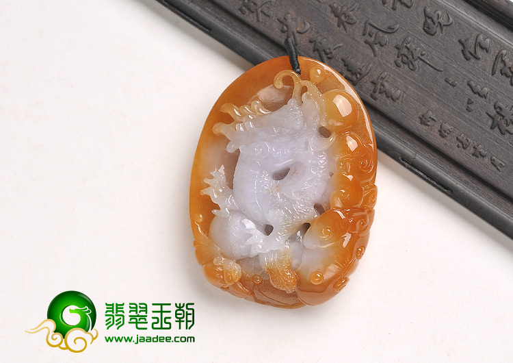 (超值推荐)糯冰种红黄翡缅甸翡翠A货龙腾四海挂件