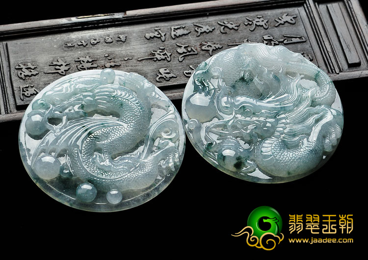 糯冰种飘花缅甸翡翠A货龙凤牌挂件（一对）