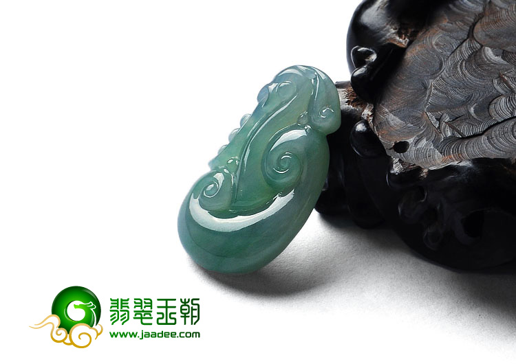 糯冰种晴水缅甸翡翠A货如意挂件
