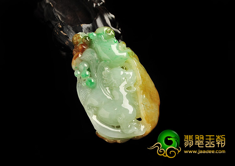 (超值推荐)糯冰种三彩缅甸翡翠A货事事如意挂件