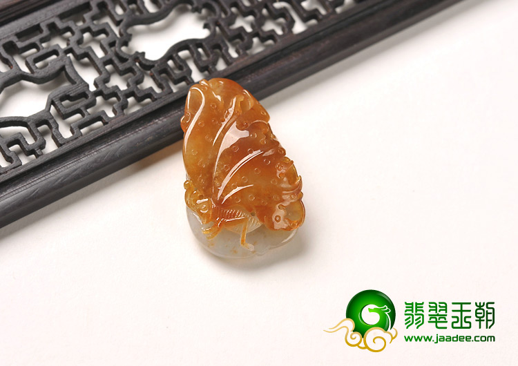 糯冰种红黄翡缅甸翡翠A货蝴蝶梦挂件