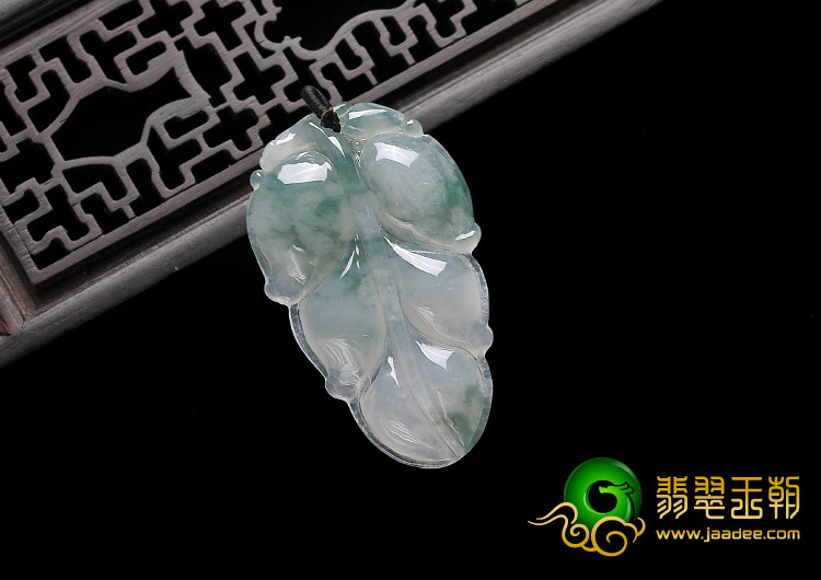 糯冰种飘花缅甸翡翠A货叶子挂件
