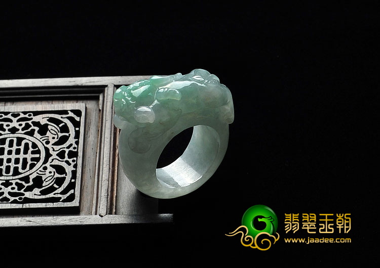 糯冰种晴水缅甸翡翠A货指环
